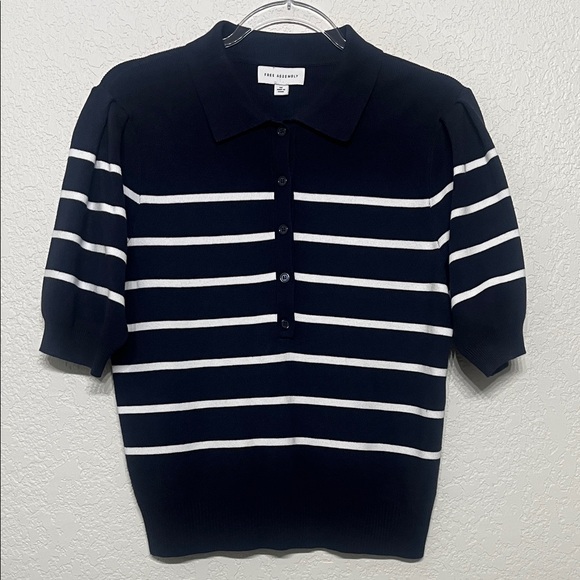 Free Assembly Tops - Navy Blue & White Women’s Medium Striped Button Down Shirt